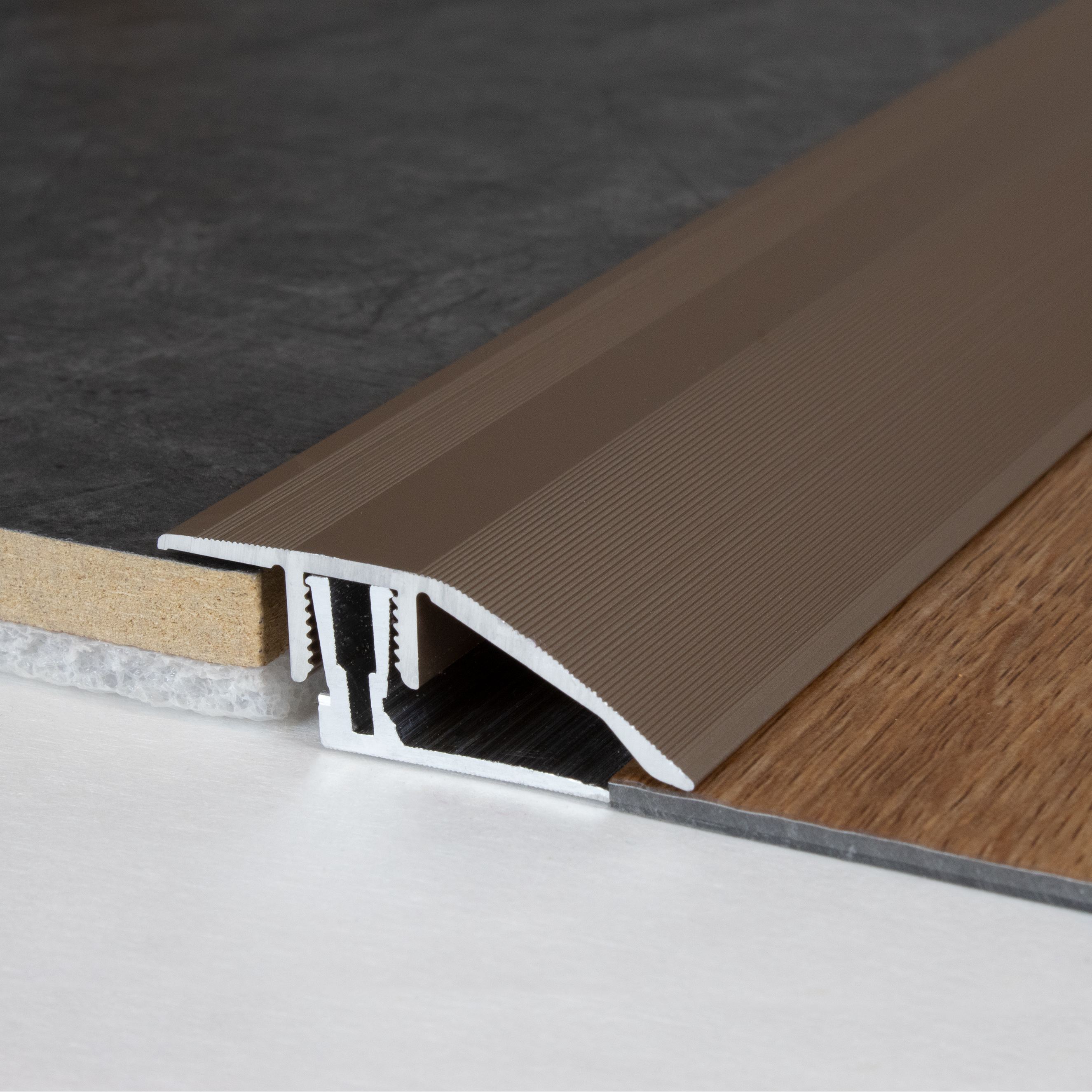 PROVISTON Höhen- & Anpassungsprofile Winnipeg B 41 mm Einfasshöhe 11 - 15 mm Alu eloxiert