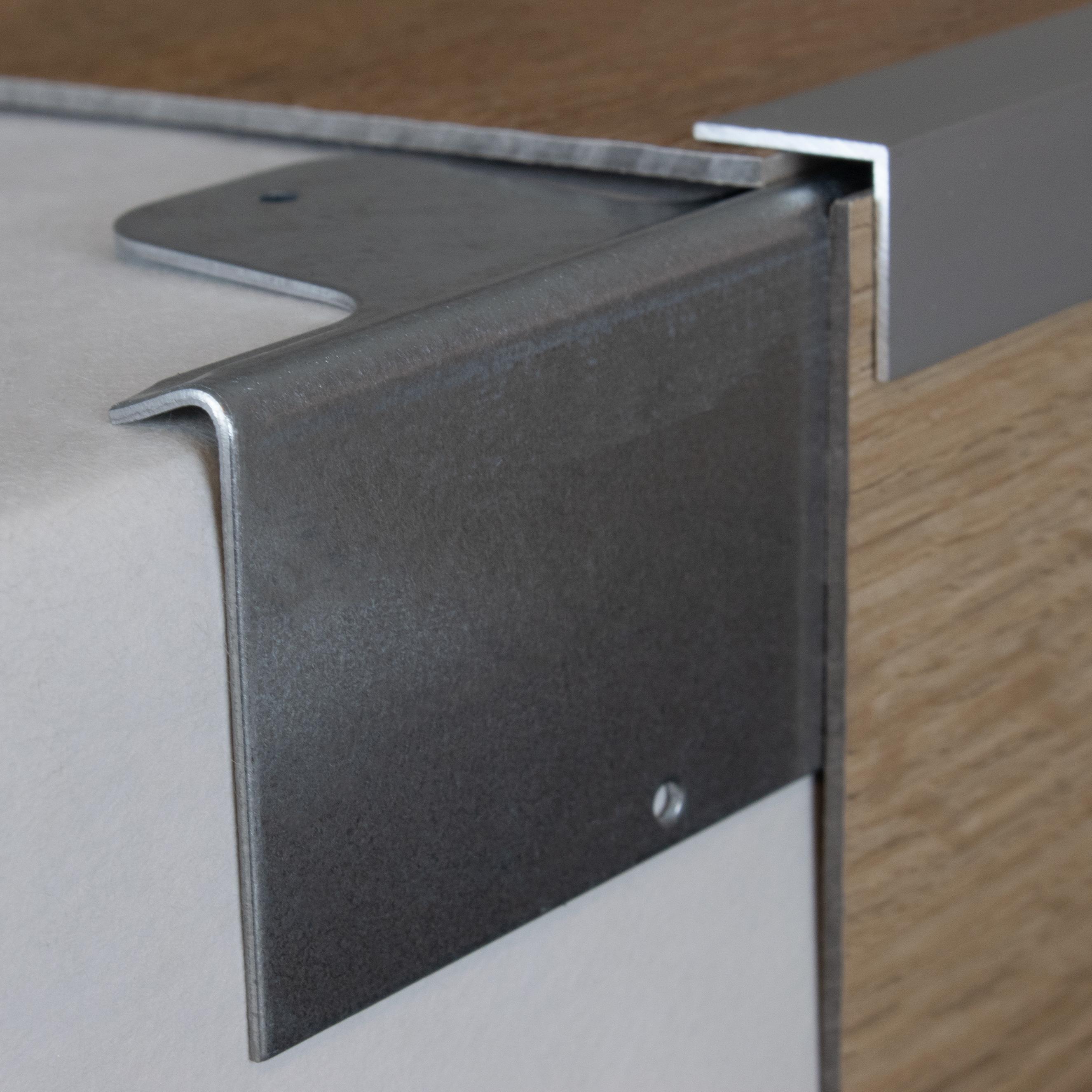 Auer Treppenkanten- & Winkelprofile Höhe 38 mm Breite 32 mm Reparaturwinkel für Holztreppen