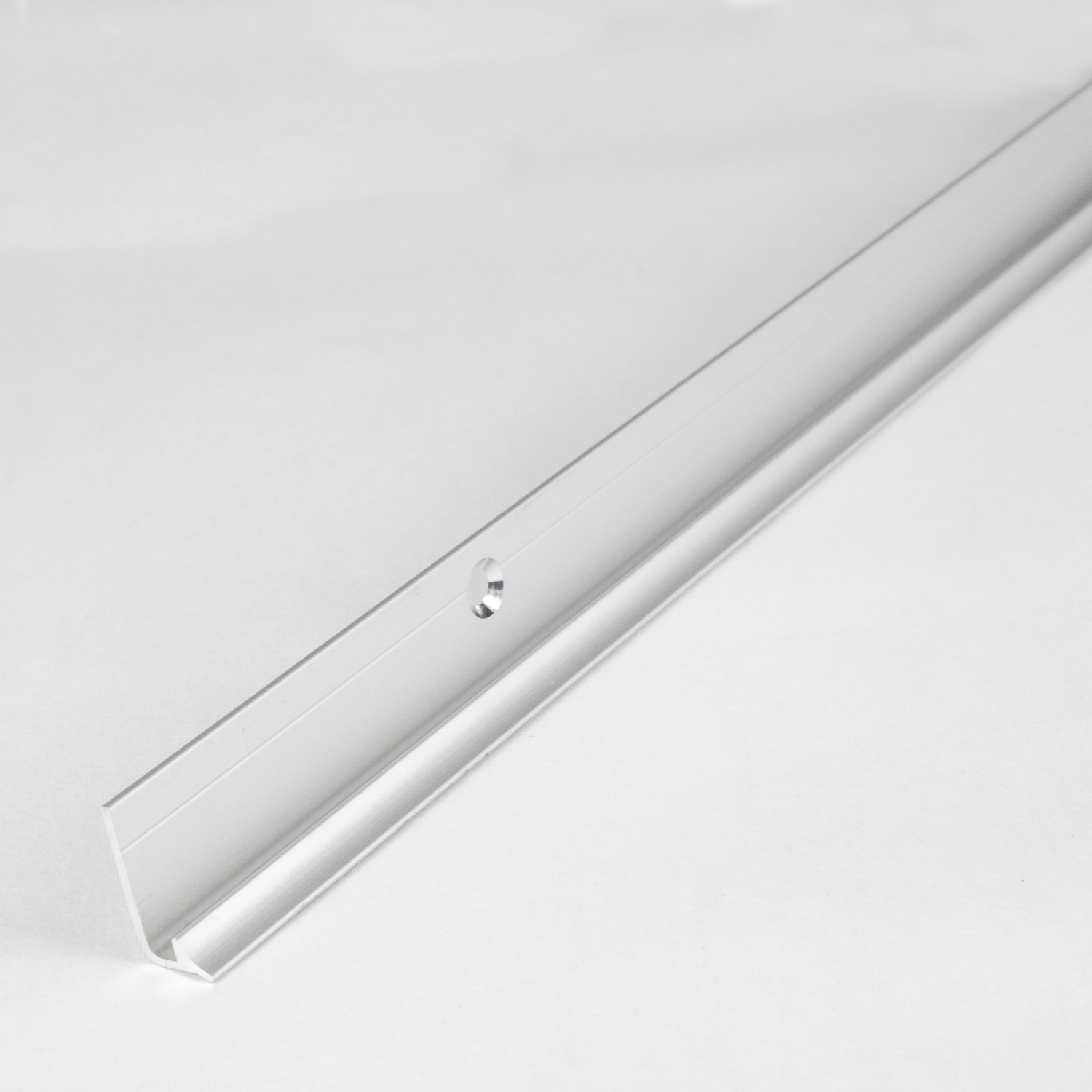 Auer Treppenkanten- & Winkelprofile Sarnia H 18 mm B 9 mm Einfasshöhe 3 mm Alu eloxiert