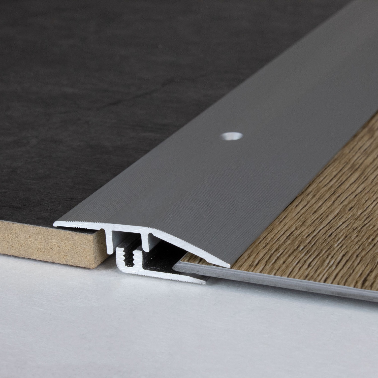 Auer Höhen- & Anpassungsprofile Kingston B 40 mm Einfasshöhe 5 - 9 mm Aluminium eloxiert