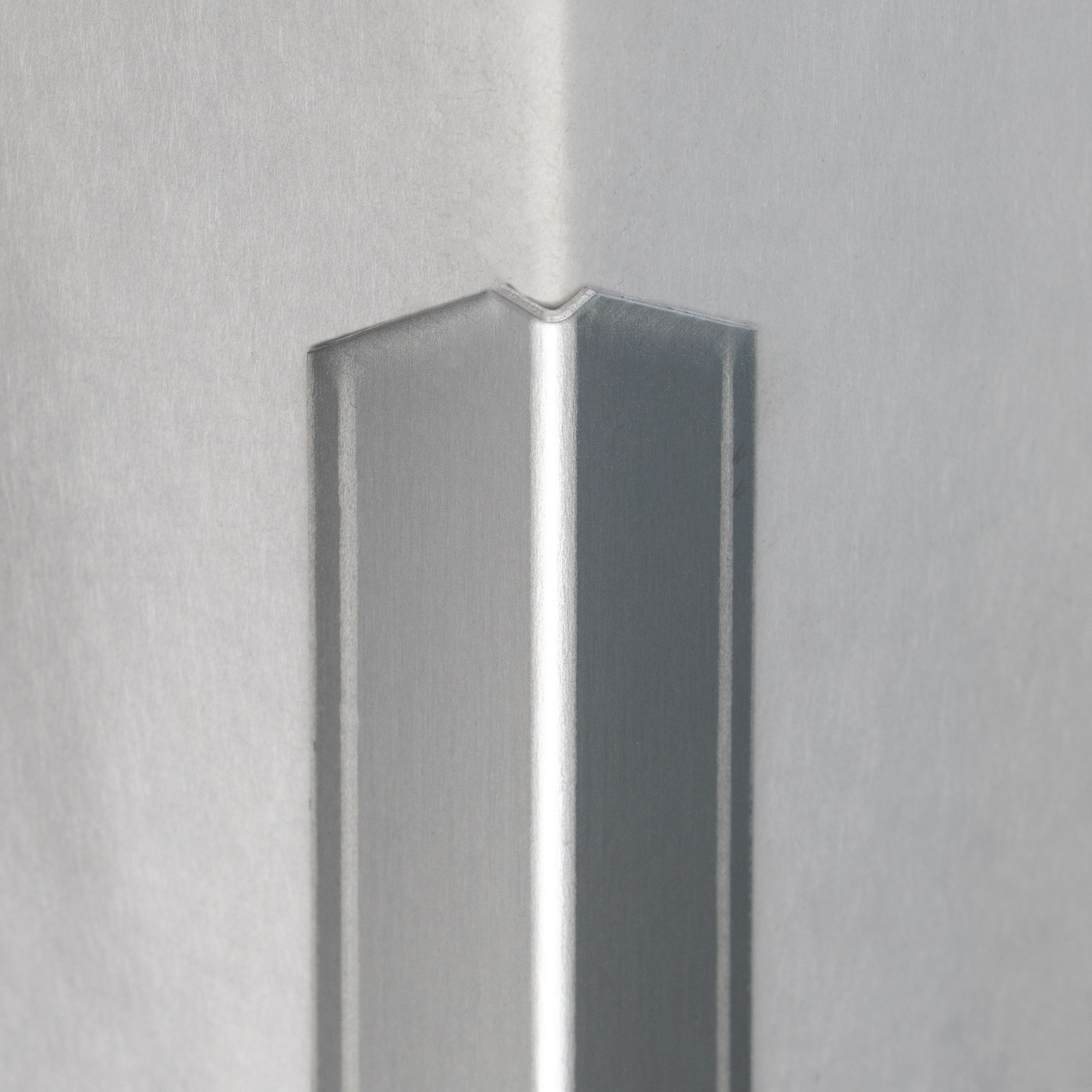 Auer Bau- & Montageprofile Granadilla H 30 mm B 30 mm Eckschutzwinkel Einfach Gekantet Alu