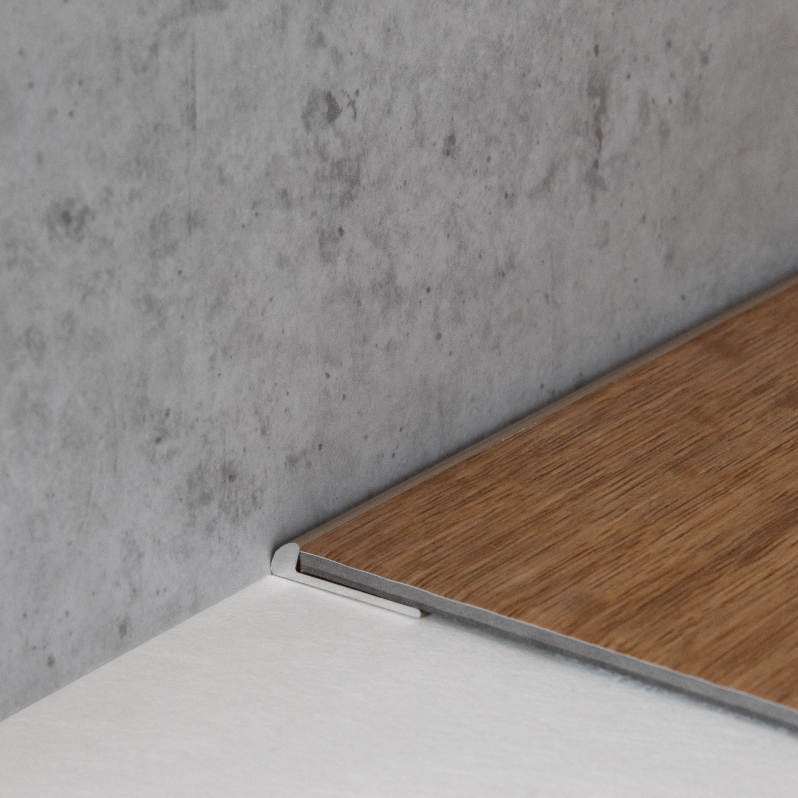 PROVISTON Einfass- & Abschlussprofile Wexford Breite 18 mm L 2700 mm Aluminium eloxiert