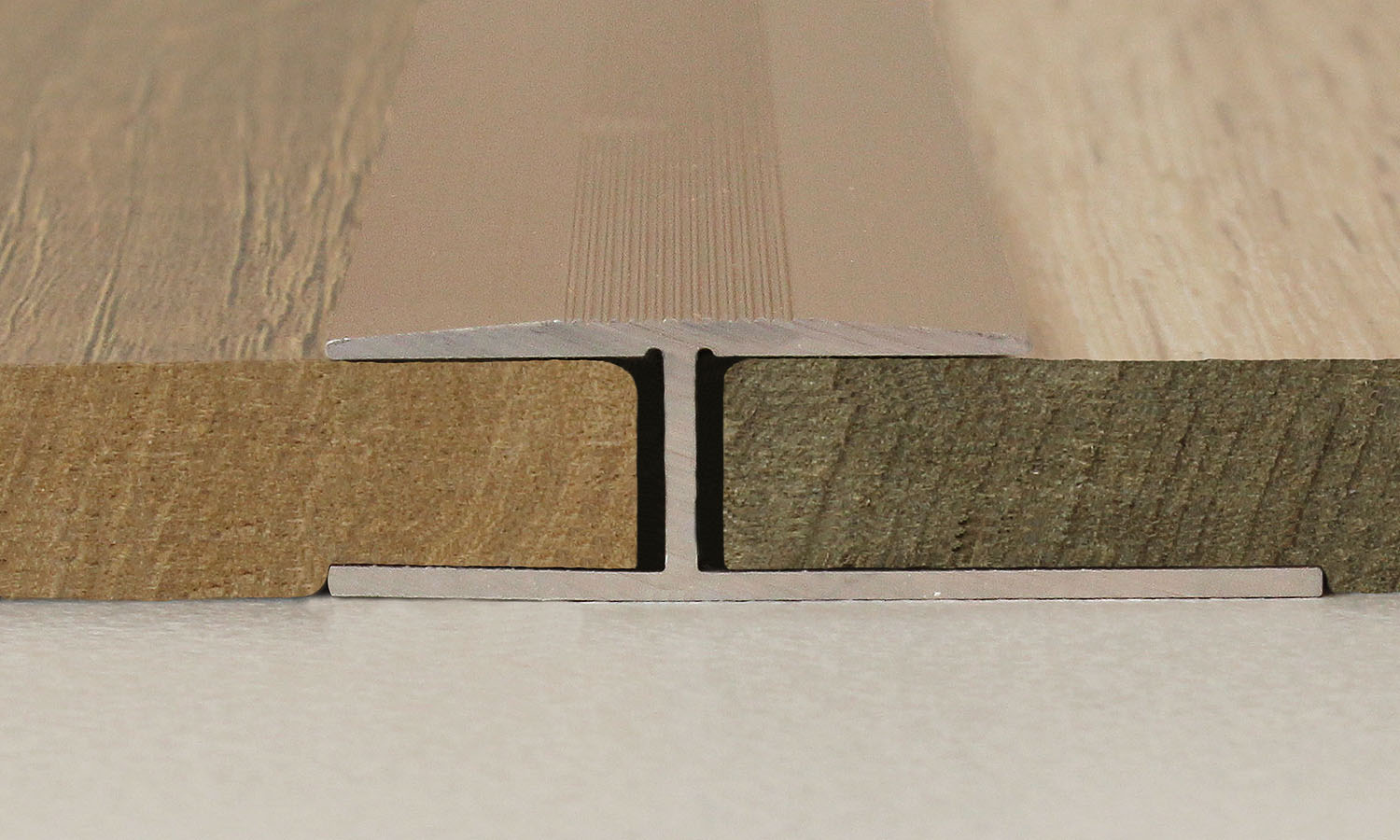 PROVISTON Übergangsprofil Madoc B 38 mm Einfasshöhe 8.3 mm Übergangsschiene Alu eloxiert