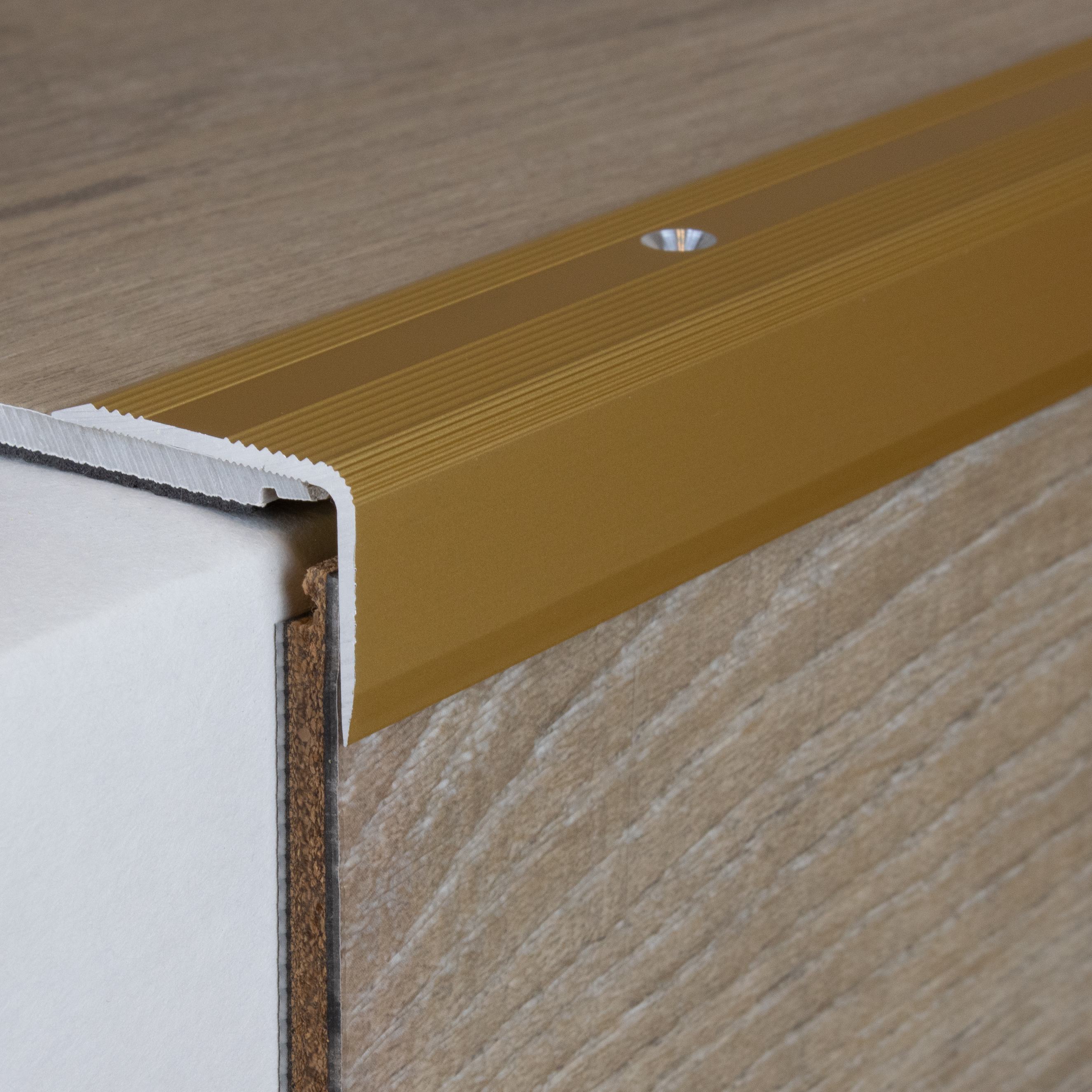 Treppenkanten- & Winkelprofile Breite 30 mm Höhe 22 - 52 mm Materialstärke: 2 mm PROVISTON