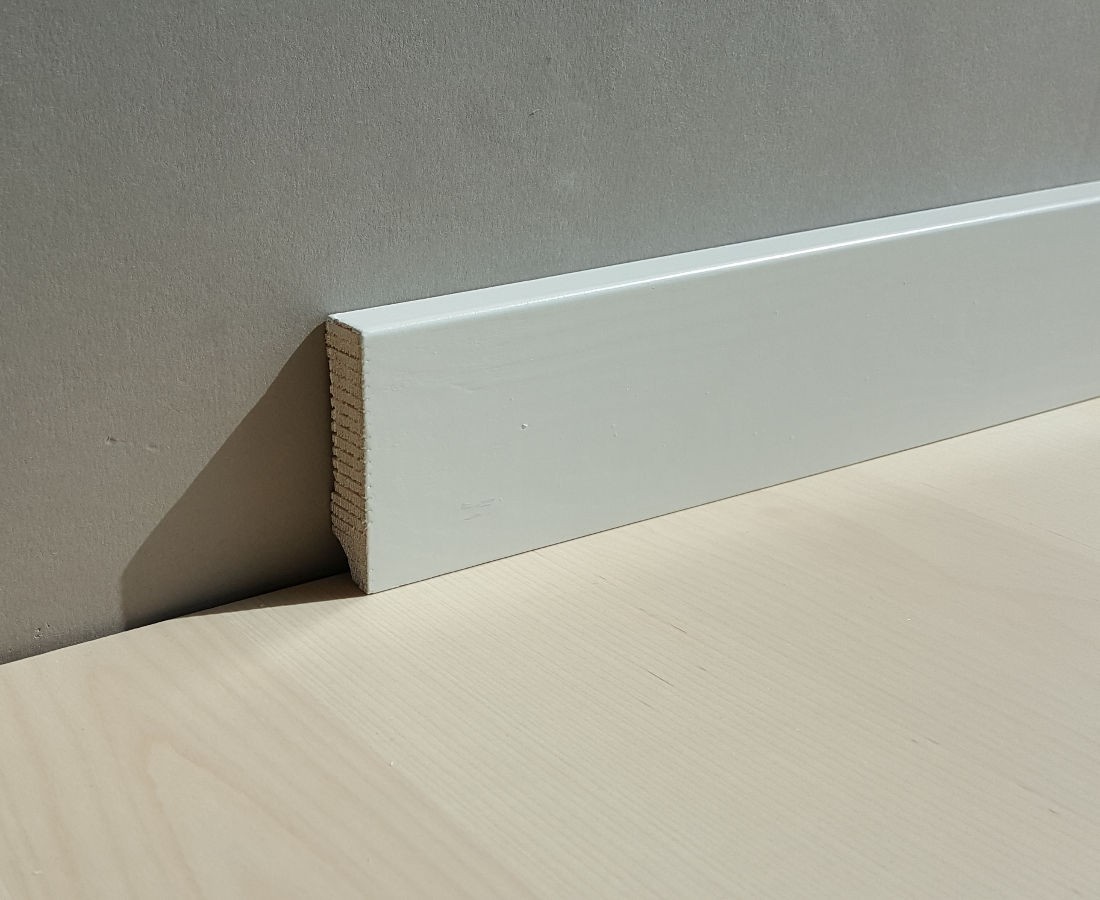 Sockelleiste / Fußleiste "Zwickau" (Massivholz - Kiefer) 6 - 8 mm - Farbe: Kiefer deckend weiß lackiert-16 mm-6 mm (Default)