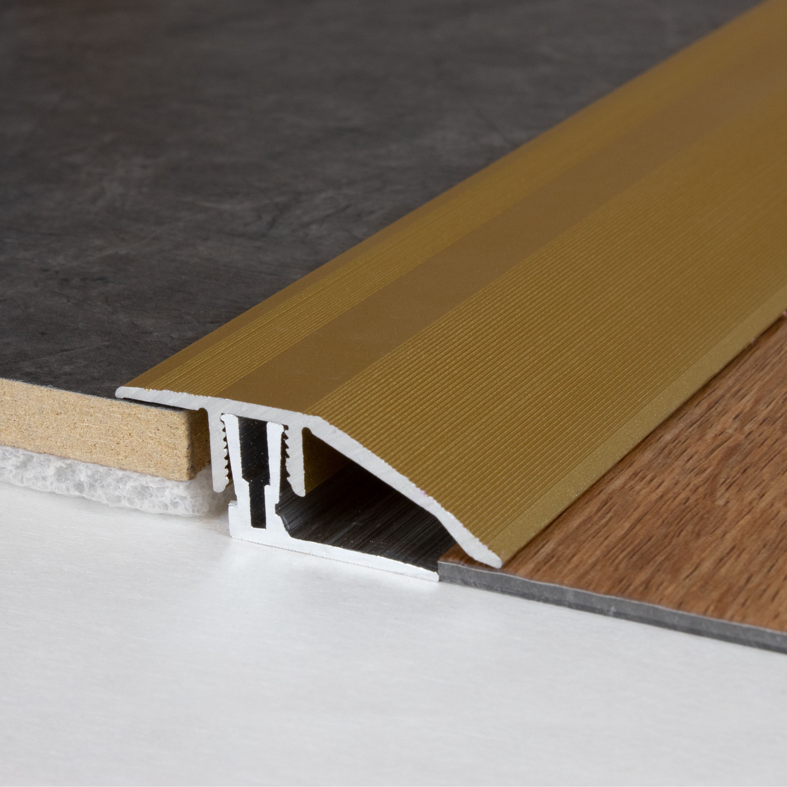 PROVISTON Höhen- & Anpassungsprofile Winnipeg B 41 mm Einfasshöhe 11 - 15 mm Alu eloxiert